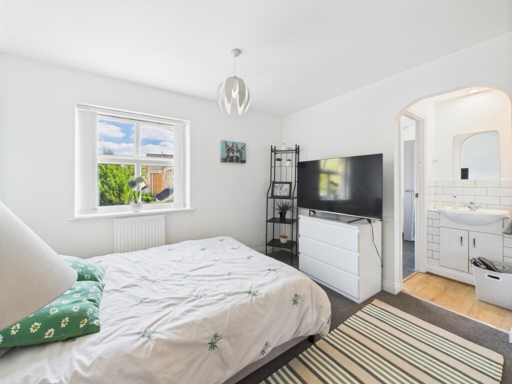 CAM02023G0-PR0161-STILL043