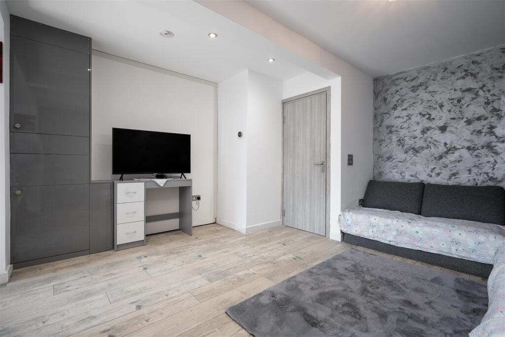 Open Plan Kitchen/Living Room