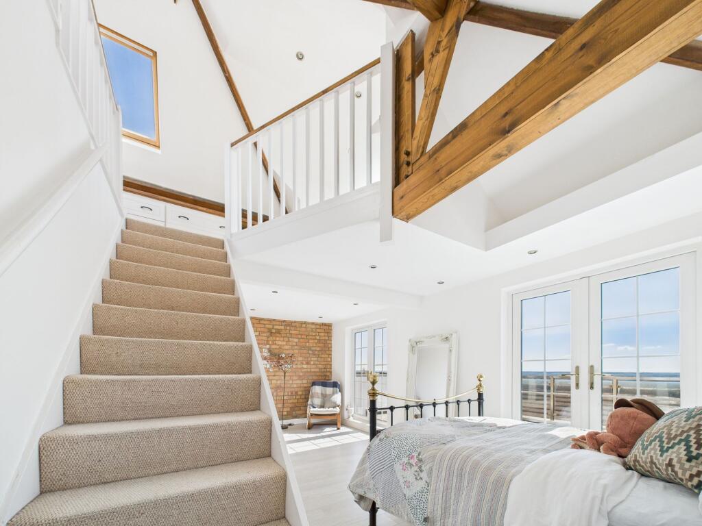 Mezzanine Level off Bedroom One