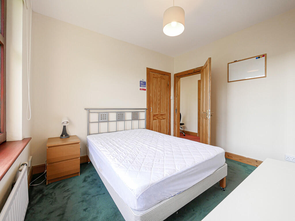 Bedroom 2-2