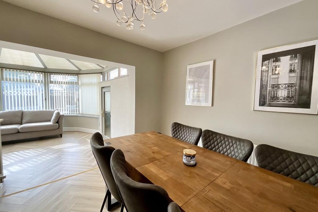 dining room/conserva