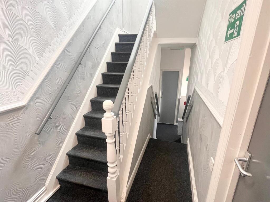 First Floor Landing 2.jpg