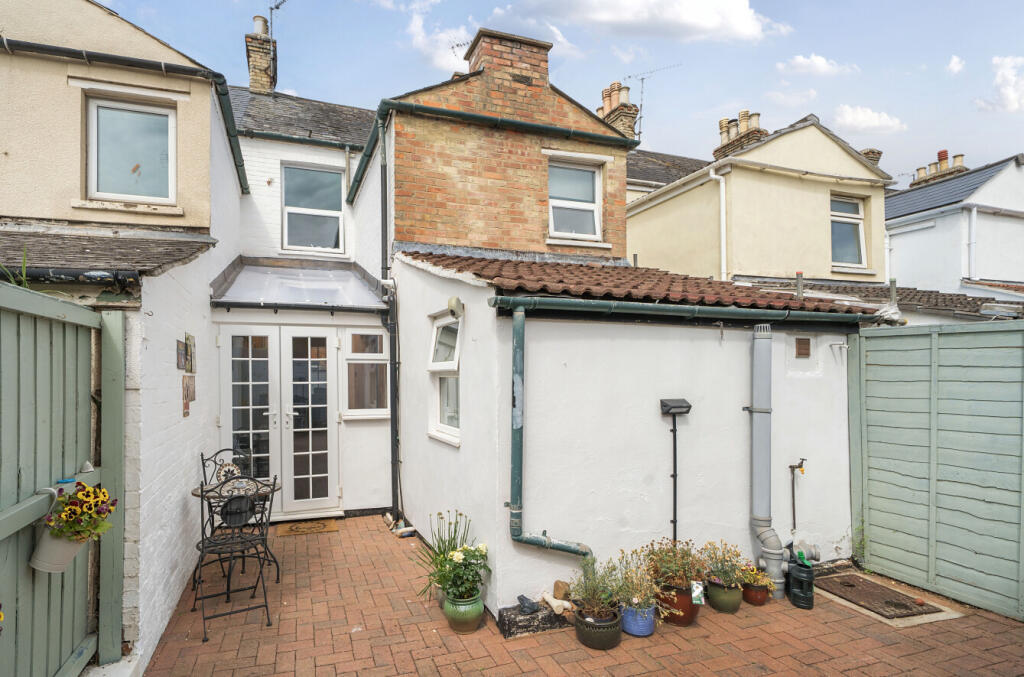 1317760-4-685edae...