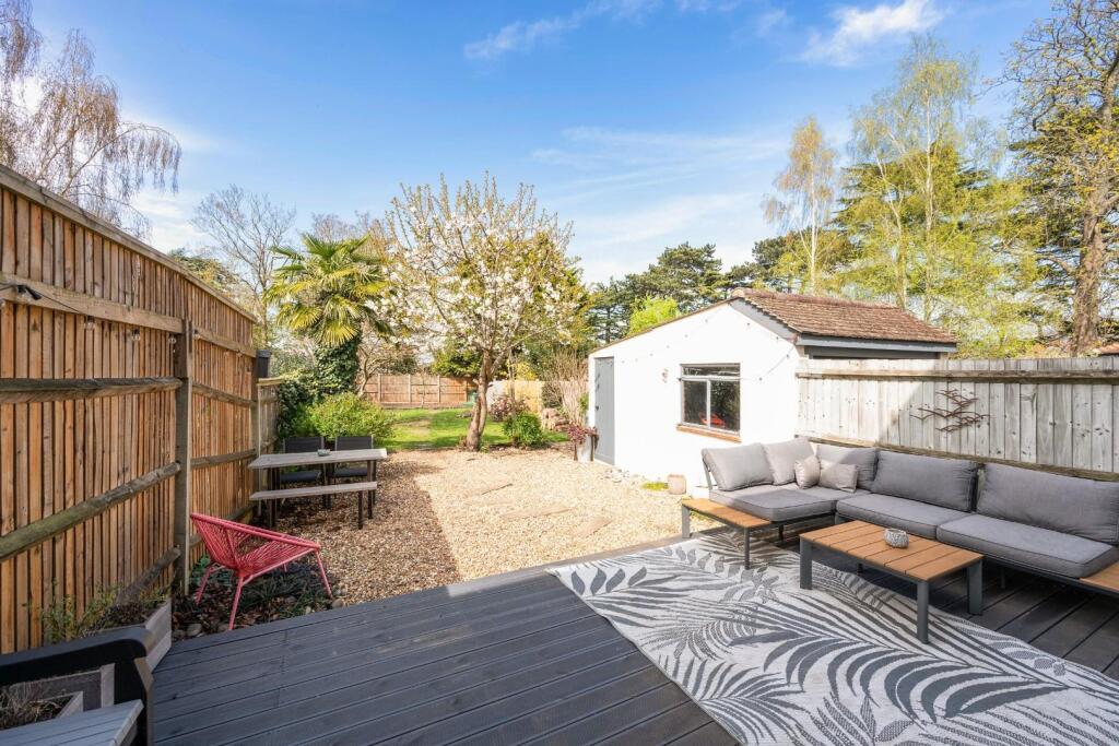 LONDON ROAD (15).jpg