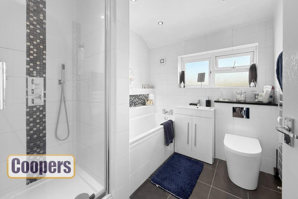 Bath/Shower Room