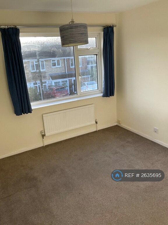 Upstairs Front Double Bedroom