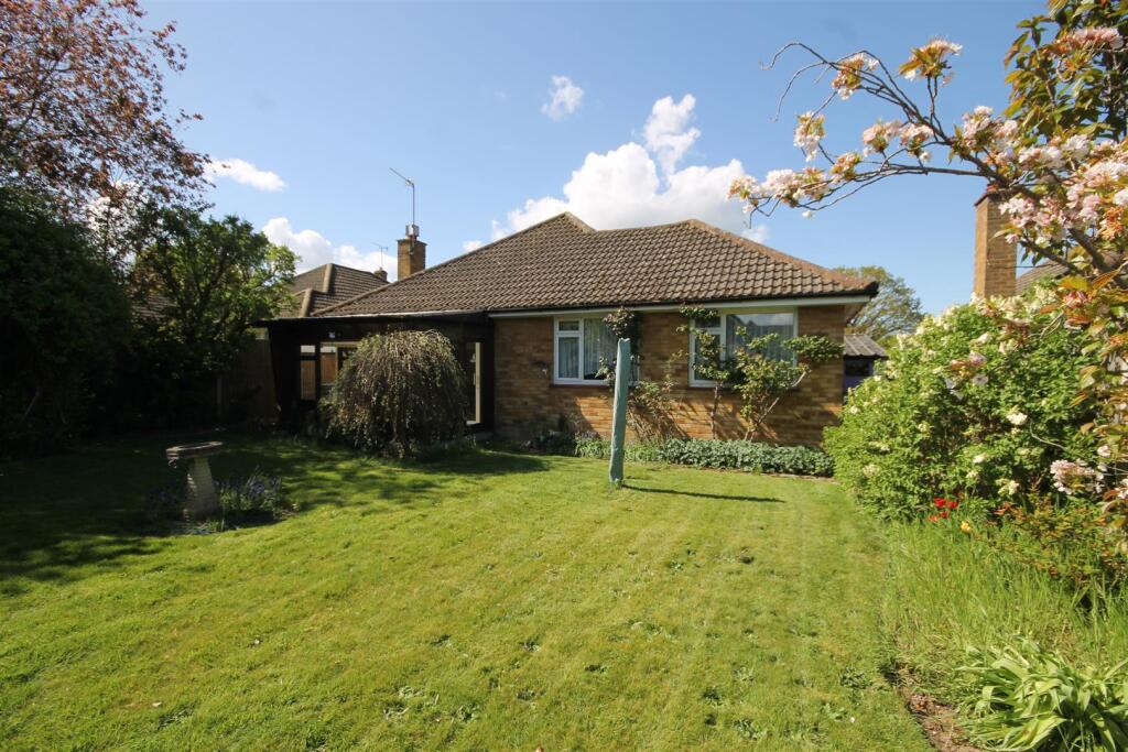 BARN MEADOW LANE, GREAT BOOKHAM, KT23