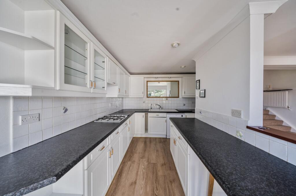 1360065-9-68dbe25...