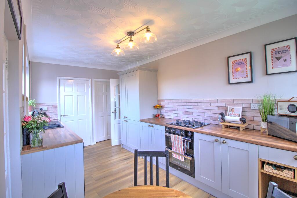 IMG_4272_3_4Interior3