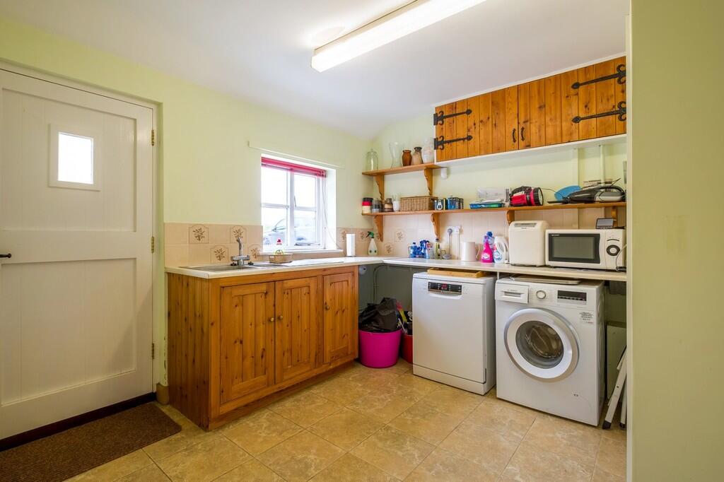 Market Farm Barn-...