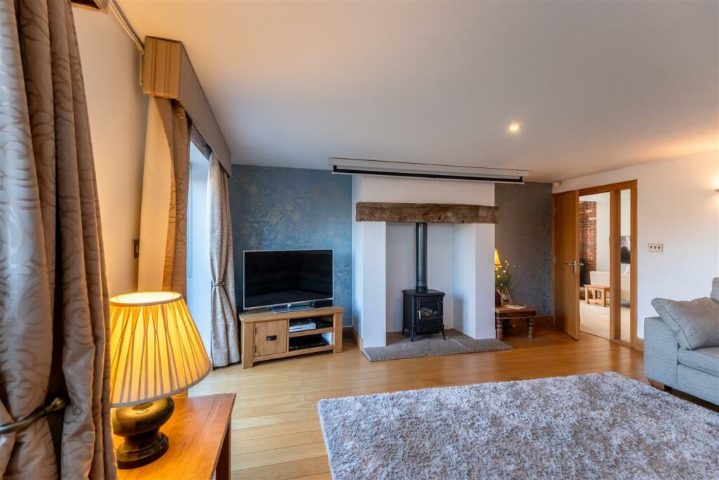 Threshing Barn-020.jpg