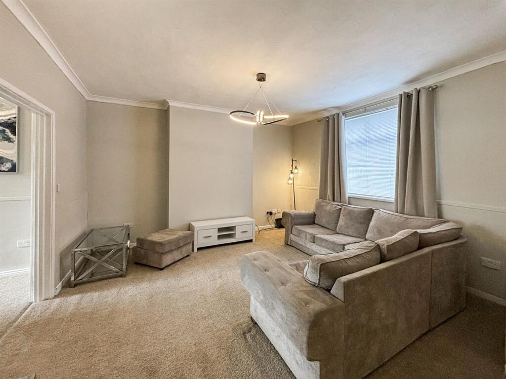 WhatsApp Image 2025-03-25 at 12.31.08_80a975c3_1.j