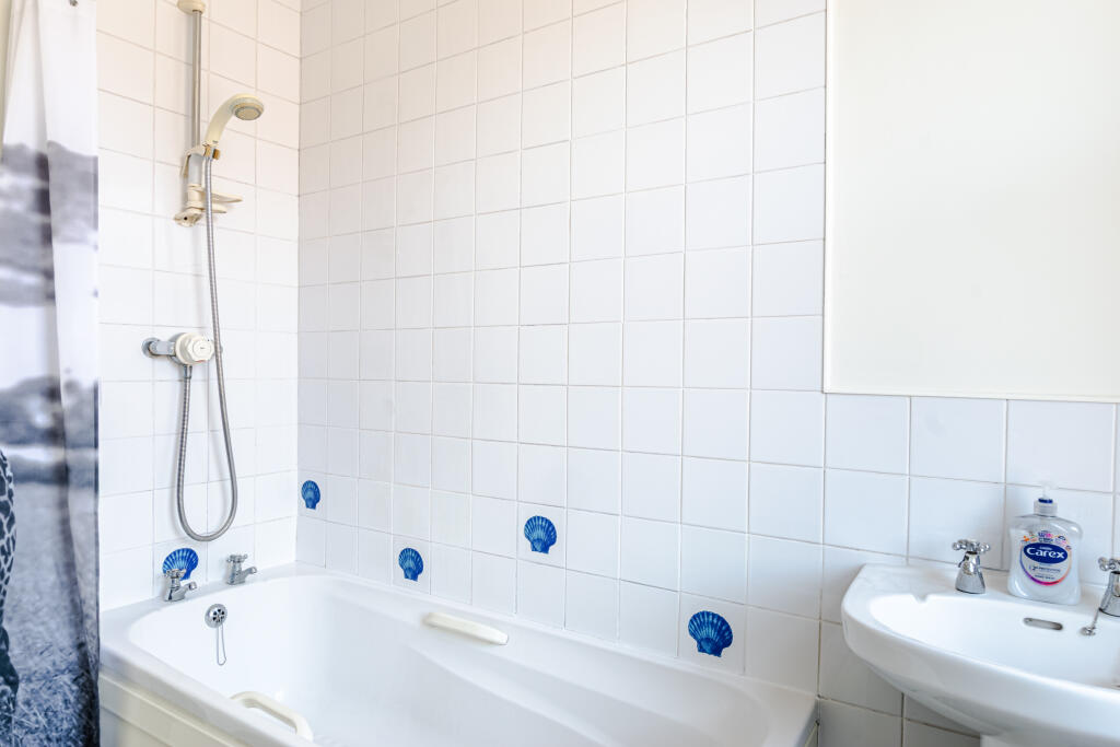 bathroom2