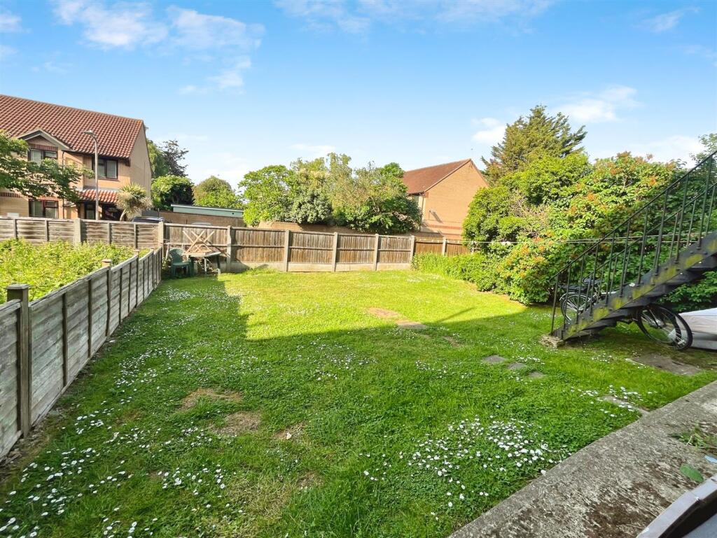 Communal Garden.jpg