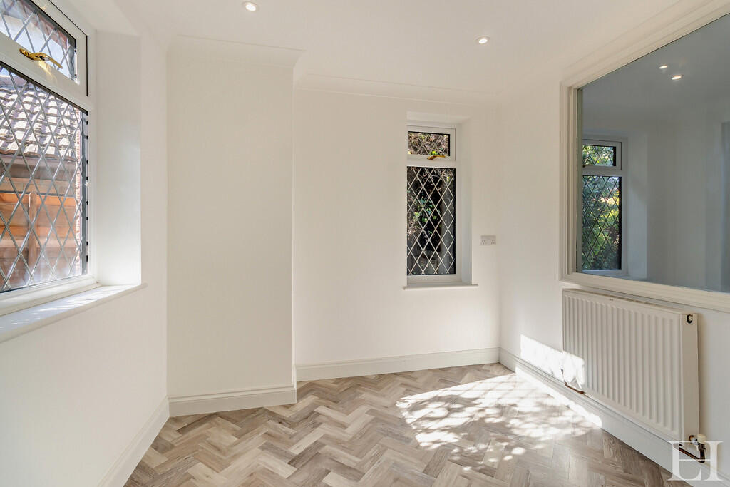 8664256-interiorW...