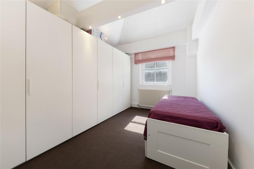 2nd Bedroom