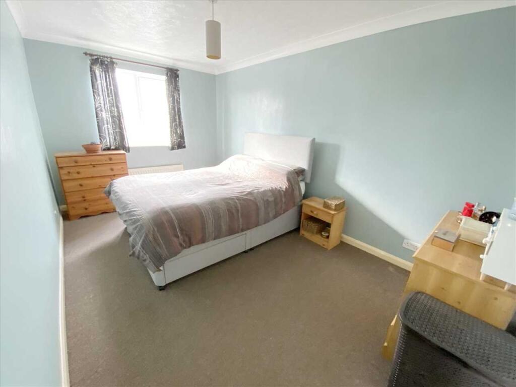 Bedroom 1:
