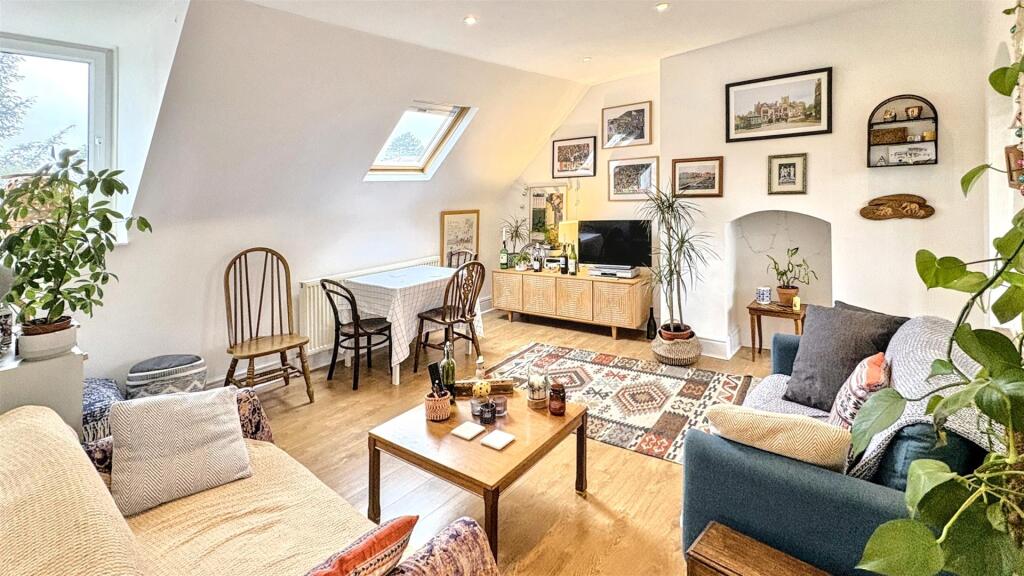 Open Plan Living/Kitchen Area
