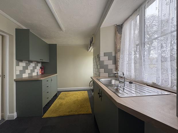 Kitchen 3