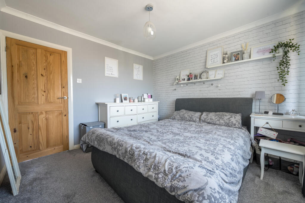 1312887-2-6853eaa...