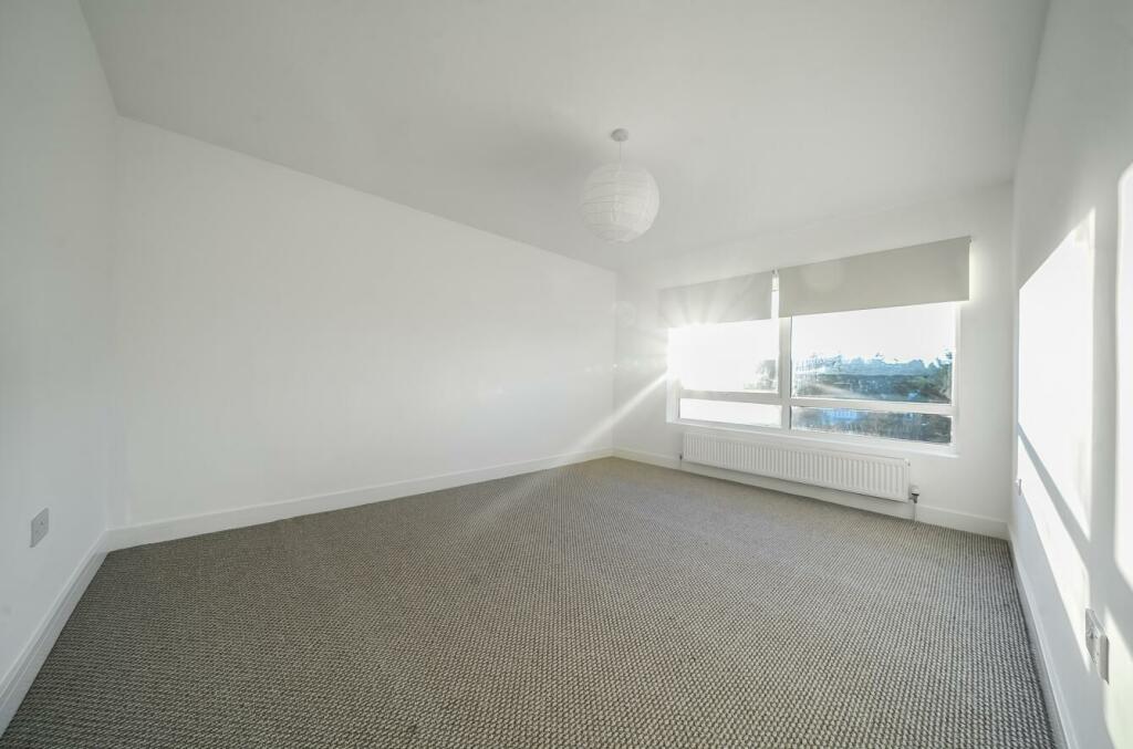 Davidson Frost-Wellings, DFW, Ivinghoe Road, Bushe