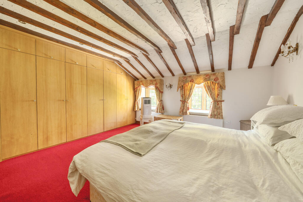 1336674-5-689b2d7...