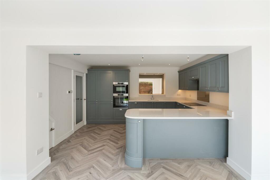 54 Colbourne Road-6.jpg