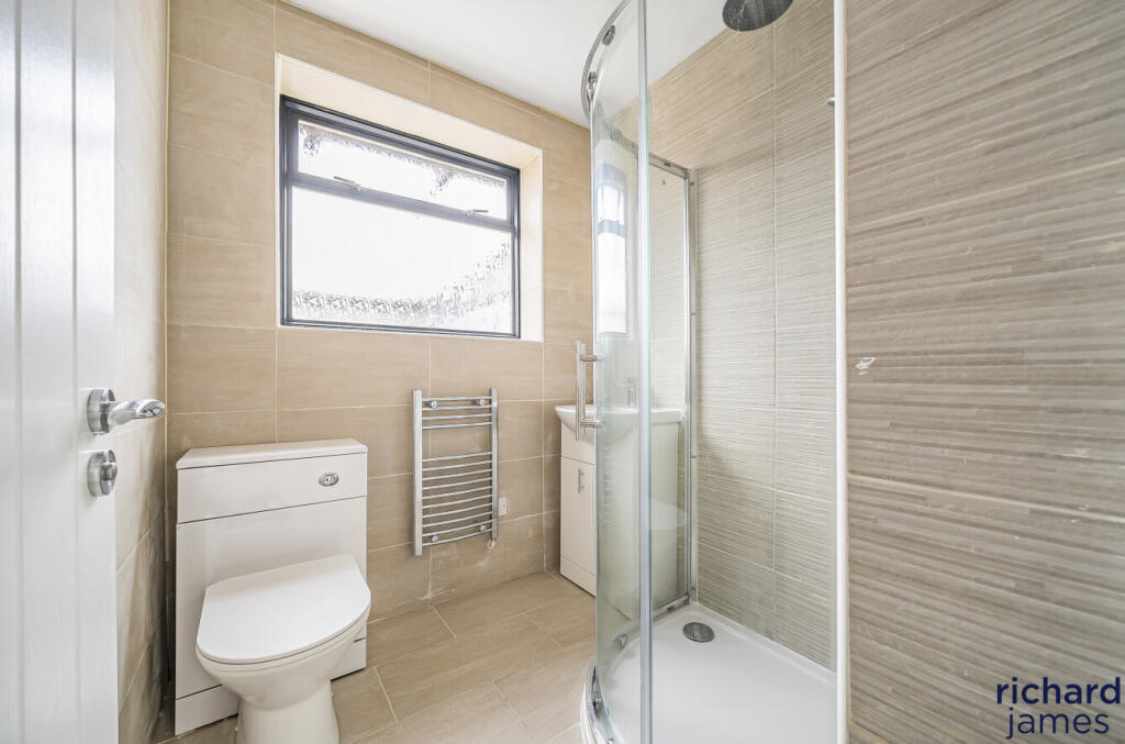 9b0e58b7-b8df-4ff...