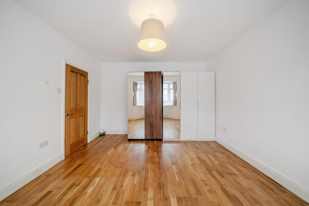 1381007-3-691c5e4...