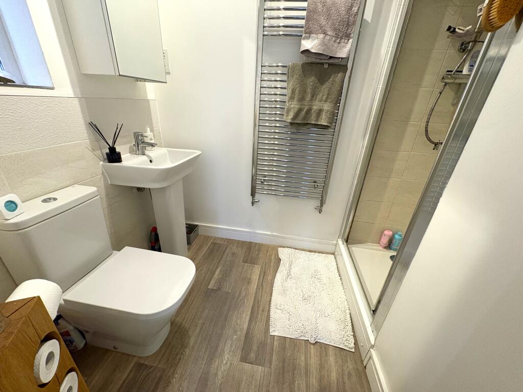 En-suite Bathroom
