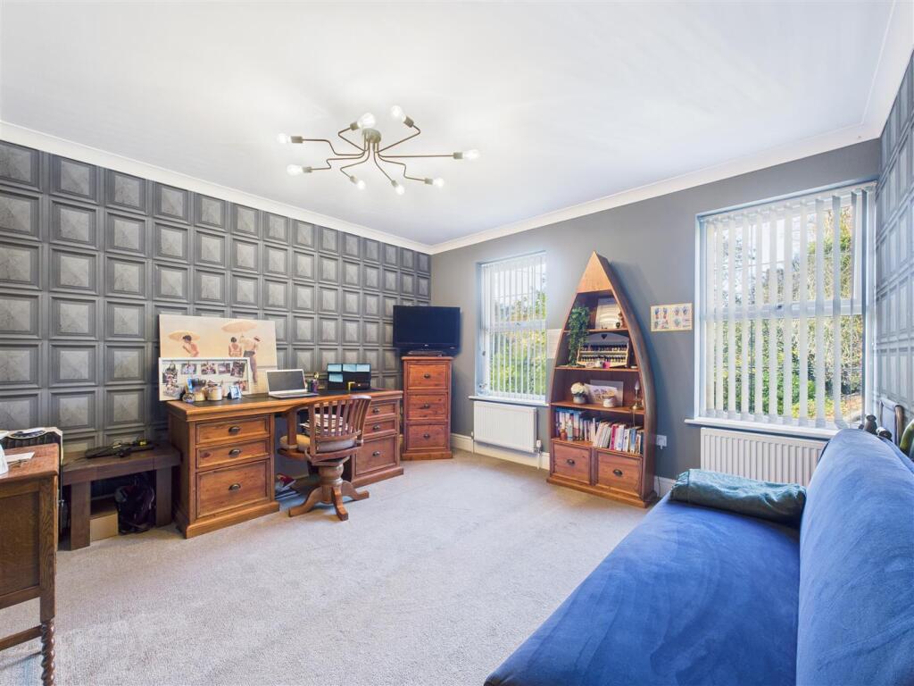BEDROOM 3