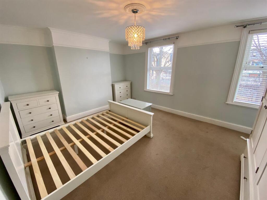 Bedroom1.jpg