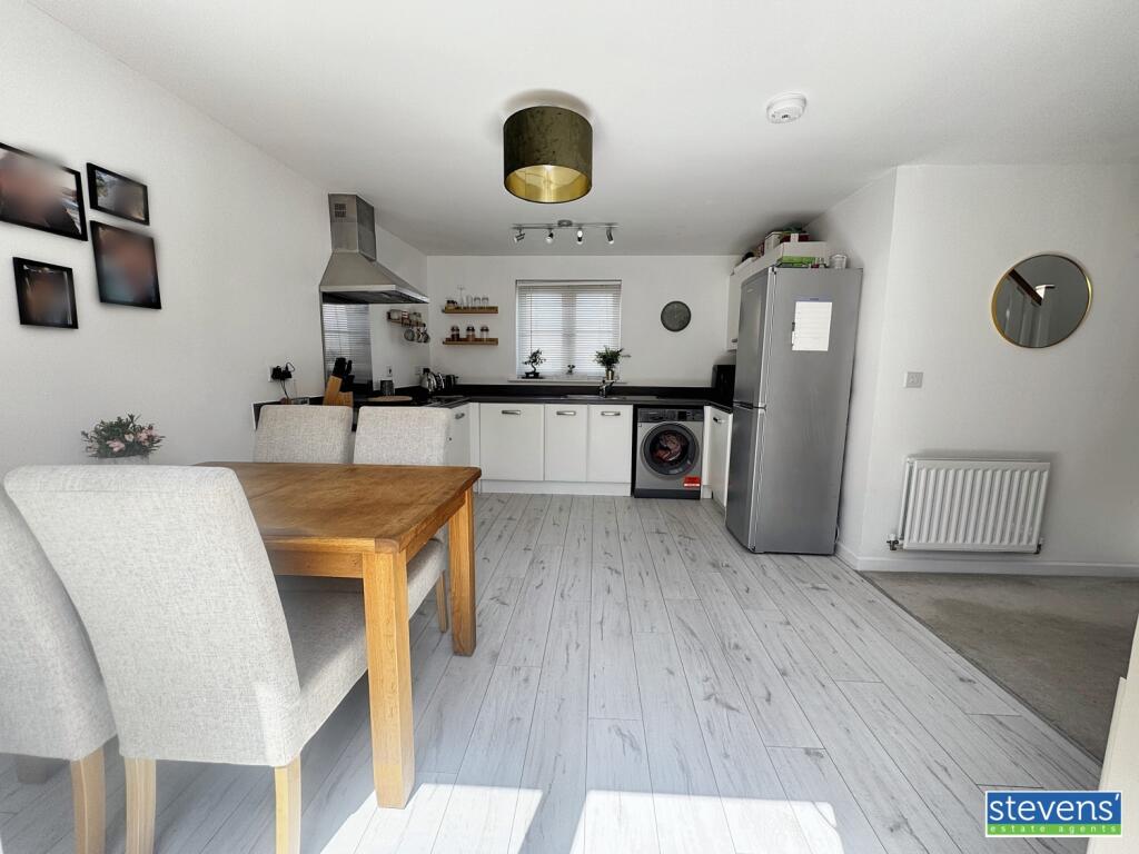 image00016_blurred (6)