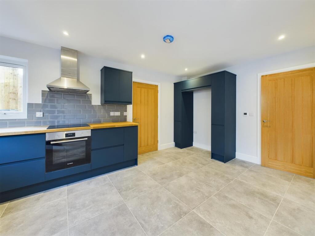 ** PICTURES OF PREVIOUS PLOT - FOR REFERENCE ONLY 