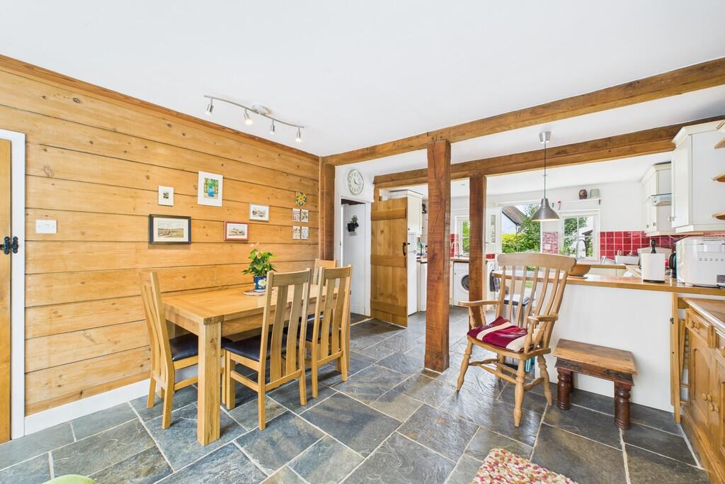 CAM01689G0-PR0488...