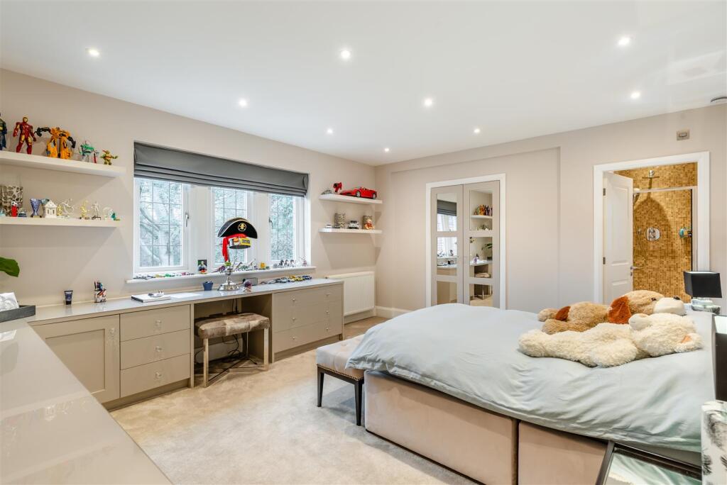 8538054-interior16.jpg