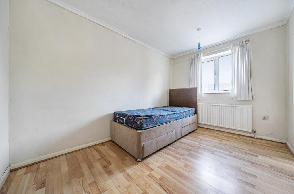 1334091196891f48d05a0b