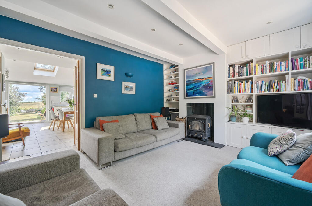 1325031-7-687e2c9...