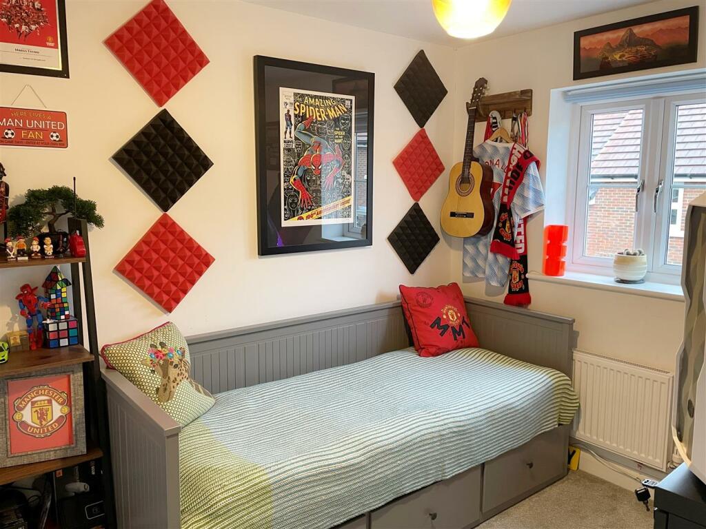 Bed 2.JPG