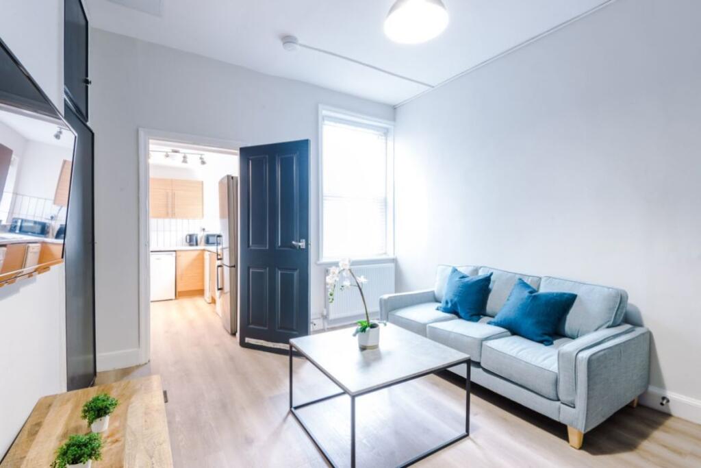 198SR - Living Area