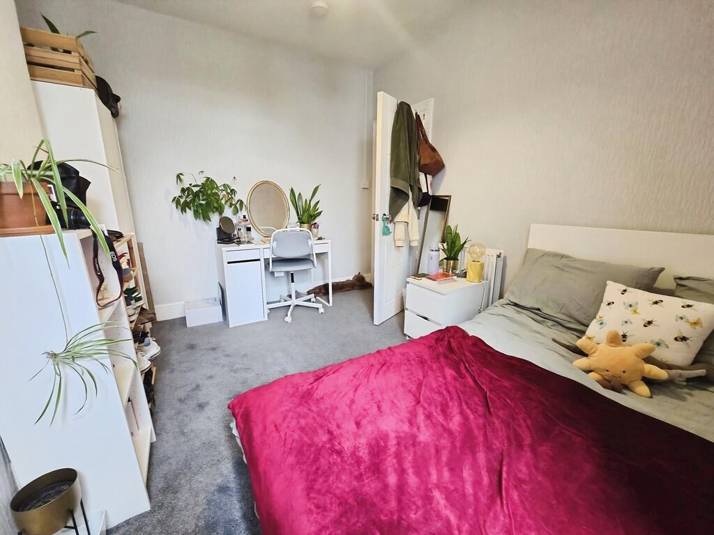 1c372aaf-Bedroom ...