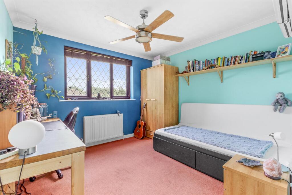 31 Beech Tree Road, HP15 6UR-1.jpg