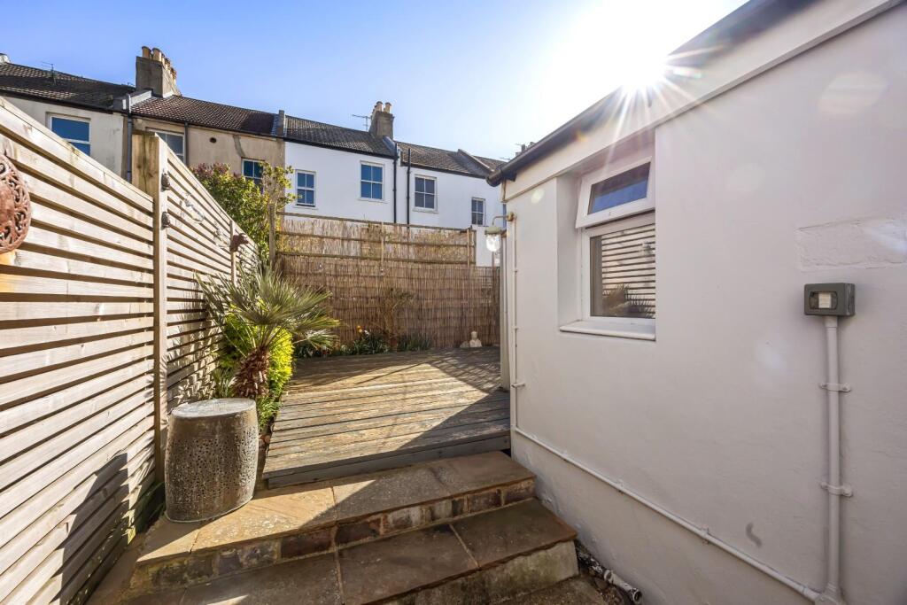 Wordsworth Street, 10-013.jpg