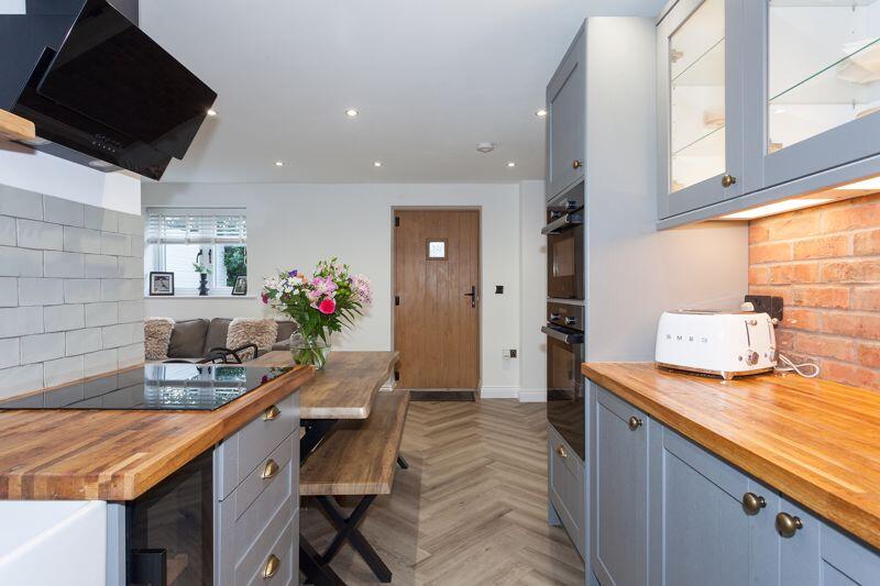 OPEN PLAN LIVING DINING KITCHEN