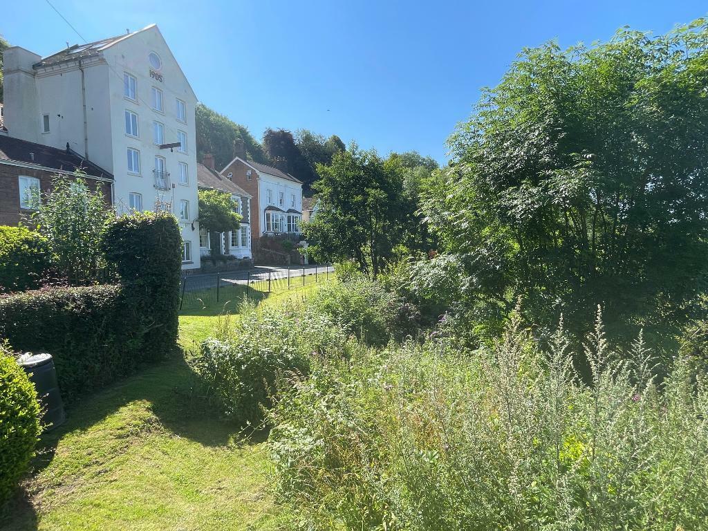 Garden opposite to ramble in