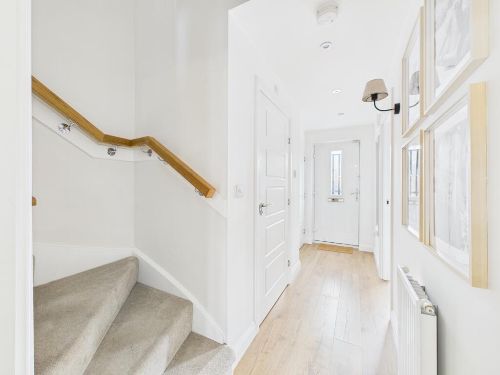 Ground Floor Entrance 