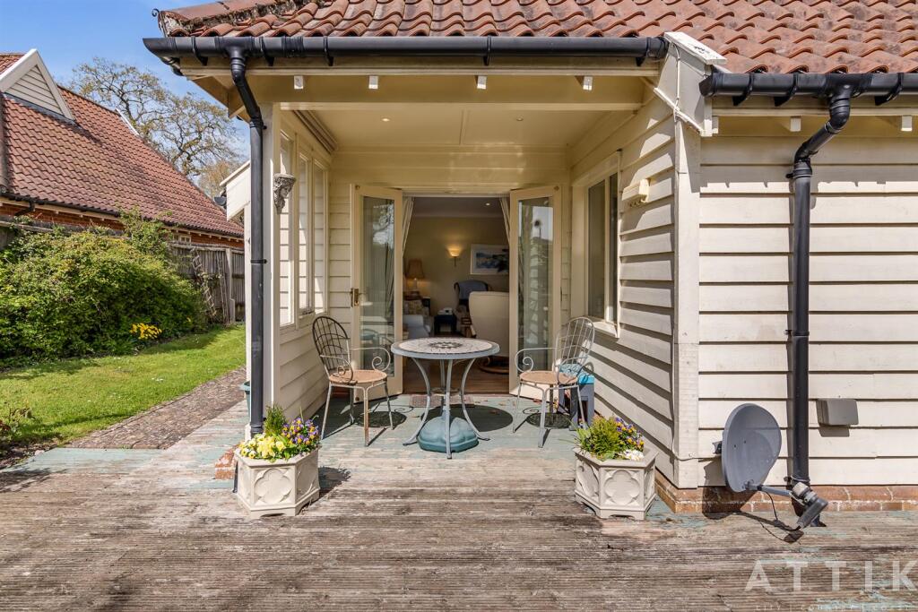 2 Hanbury Close, Halesworth IP19 8DG (44).jpg