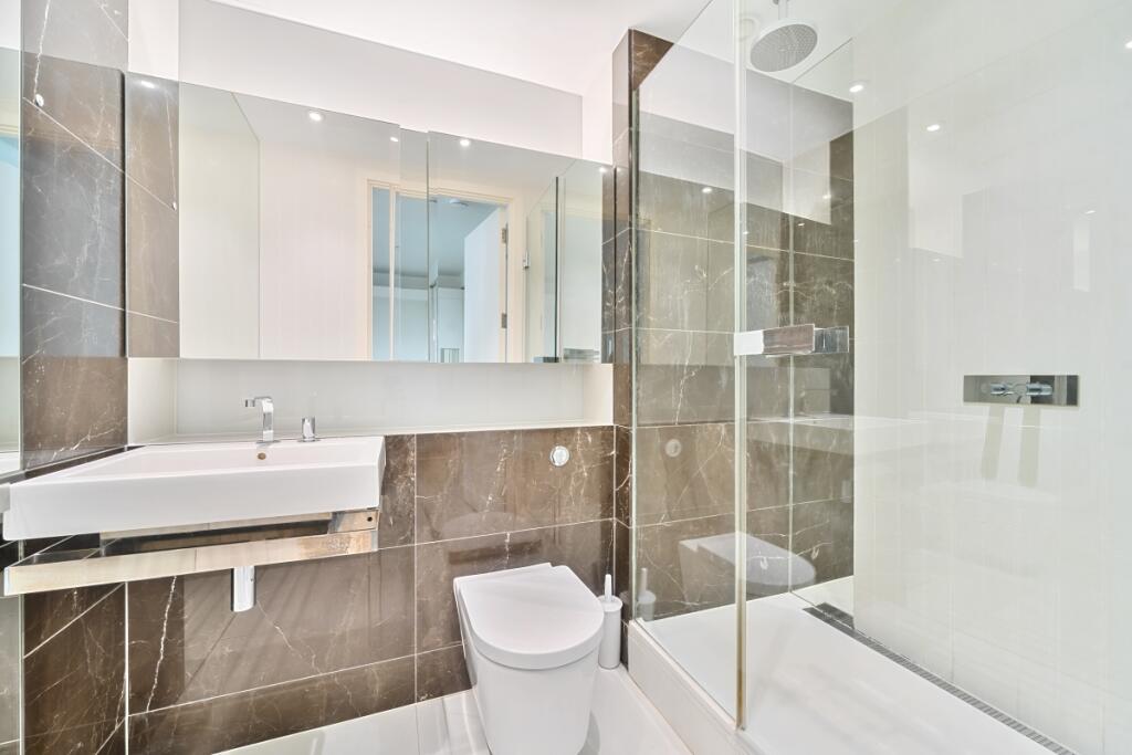 32-681a22ea87746-...