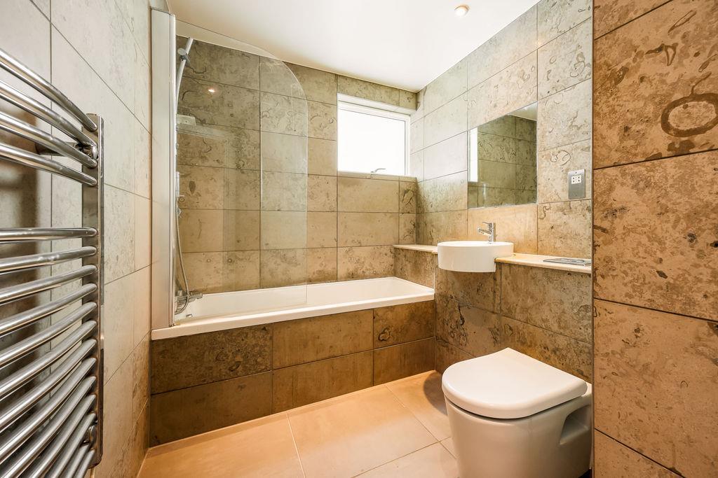 1002OrchardPlaza-13.jpg