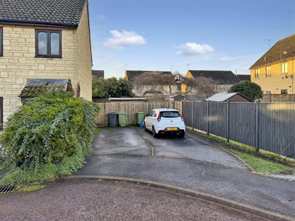 South Cerney, Cirencester